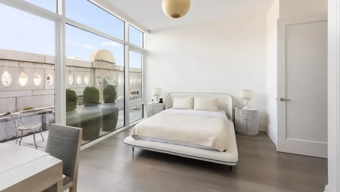 Rumah Sabrina Carpenter/Evan Joseph Studios via New York Post Rumah Sabrina Carpenter