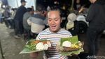 Huaah! Tersengat Pedasnya Sambal Ayam Ngondek yang Viral di Gandaria