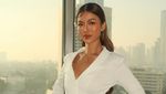 Perjalanan Karier Sanly Liu Miss Universe Indonesia 2025