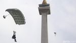 Atraksi Udara HUT TNI ke-80 Meriahkan Langit Jakarta