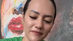 10 Potret Finalis Miss Indonesia Wayan Macrae Jualan Nasi Campur Bali Halal