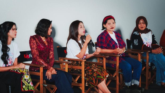 Jakarta World Cinema 2025 Empat sutradara perempuan, yakni Erlina Rakhmawati, Linda Andriyani, Praditha Blifa, dan Sarah Adilah hadirkan film omnibus di JWC 2025.