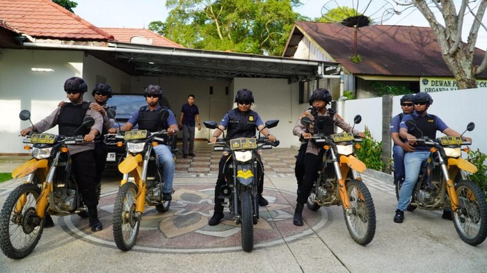 Kapolres Rohul AKBP Emil Eka Putra memimpin patroli Tim Raga untuk memberi rasa aman kepada masyarakat, Sabtu (4/10/2025).