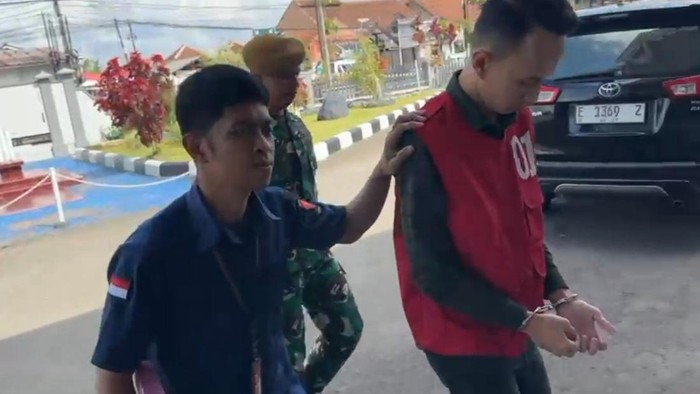 Kejaksaan Kuningan saat konferensi pers penetapan tersangka