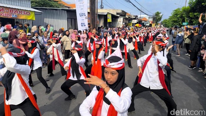 Kirab Napak Tilas Sawunggaling di Surabaya