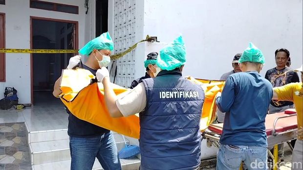 Lokasi penemuan mayat diduga dibunuh.