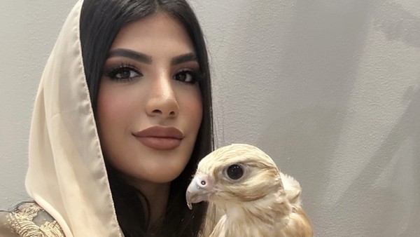 Foto: Mariam Mohamed, Wanita Uni Emirat Arab Cetak Sejarah di Miss Universe