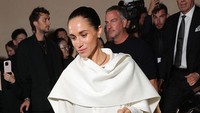 Meghan Markle Disebut Tak PD di Ultah Kris Jenner, Sampai Minta Hapus Foto