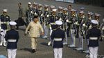 Momen Presiden Prabowo Cek Pasukan di Upacara HUT ke-80 TNI