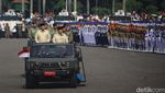 Momen Presiden Prabowo Cek Pasukan di Upacara HUT ke-80 TNI