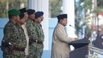 Momen Presiden Prabowo Cek Pasukan di Upacara HUT ke-80 TNI