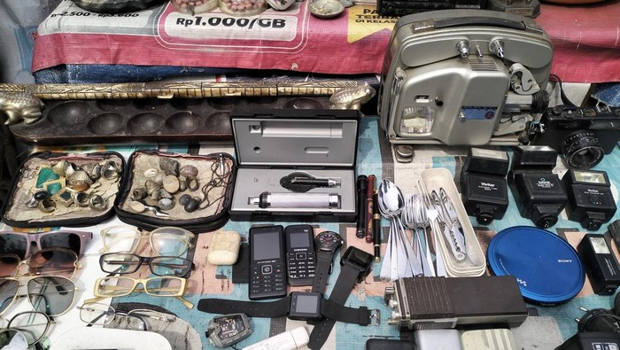 Pasar Loak Jatinegara