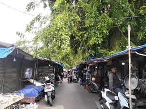Fakta Pasar Loak Jatinegara, Harta Karun di Tengah Tumpukan Barang Bekas