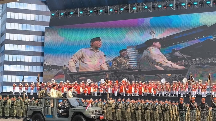 Presiden Prabowo Subianto memimpin upacara HUT ke-80 TNI di Monas, Jakarta. (Kurniawan Fadilah/detikcom) Presiden Prabowo Subianto memimpin upacara HUT ke-80 TNI di Monas, Jakarta. (Kurniawan Fadilah/detikcom)