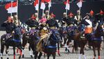 Semangat Pasukan Nonmiliter Warnai Defile HUT TNI ke-80 di Monas