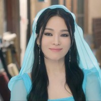 Ini adalah kali pertama Song Hye Kyo menjadi cameo sepanjang kariernya. Genie Make A Wish juga menjadi ajang reuninya dengan penulis naskah Kim Eun Sook, yang berada di balik kesuksesan Descendants of the Sun dan The Glory. Foto: dok. Netflix