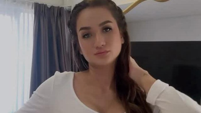 tengku dewi tengku dewi