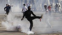 Para pengunjuk rasa turun ke jalan di Antananarivo, ibu kota Madagaskar, pada Senin (6/10/2025). REUTERS/Siphiwe Sibeko