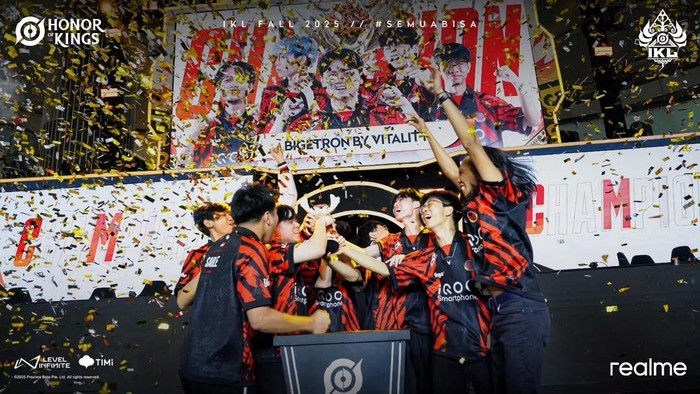 Turnamen Honor of Kings terbesar di Tanah Air, Indonesia Kings Laga (IKL) Fall 2025 telah selesai. Gelar juaranya berhasil diraih oleh Bigetron by Vitality.