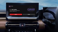 Citroen Aircross X juga menandai debut CARA – asisten di dalam mobil yang mampu menangani perintah suara dalam 50 bahasa lebih untuk mengontrol fitur-fitur penting kendaraan, terhubung untuk panggilan dan musik, serta mengintegrasikan layanan keselamatan seperti peringatan tabrakan dan fungsi SOS. Foto: Doc. Citroen India.