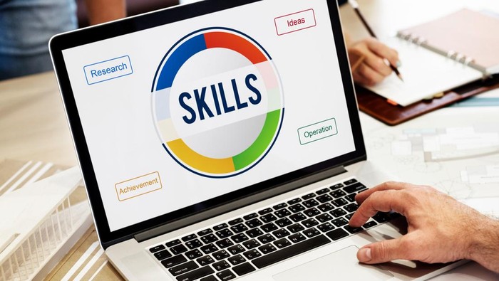 Contoh Hard Skill dan Soft Skill dalam CV yang Penting di Dunia Kerja