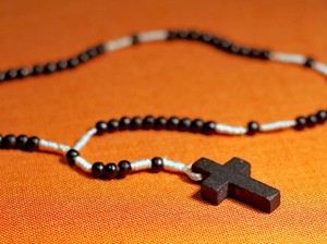 Susunan Doa Rosario Senin 19 Oktober 2026 Lengkap Peristiwa Gembira