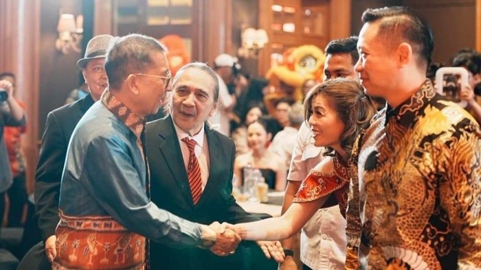 Fadli Zon Puji Perayaan Akulturasi Budaya di Miss Tionghoa Indonesia 2025 Fadli Zon Puji Perayaan Akulturasi Budaya di Miss Tionghoa Indonesia 2025