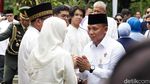 Gibran Pimpin Upacara Pemakaman Istri Wapres ke-4 di TMP Kalibata