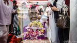 Gibran Pimpin Upacara Pemakaman Istri Wapres ke-4 di TMP Kalibata