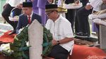 Gibran Pimpin Upacara Pemakaman Istri Wapres ke-4 di TMP Kalibata