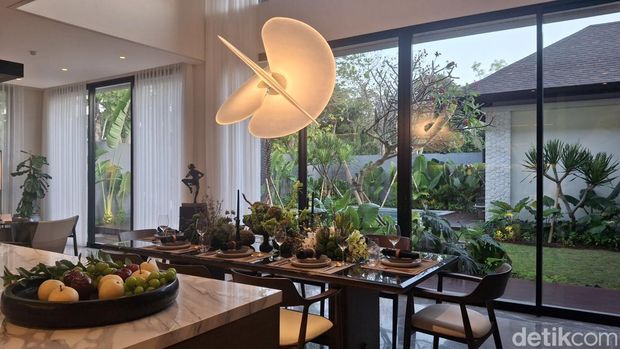 Hunian ini mengusung konsep life in nature