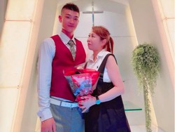 Viral Pria Jatuh Cinta dengan Ibu Teman Sekelas, Belikan Rumah Agar Direstui