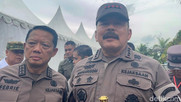 Jaksa Agung Sanitiar (ST) Burhanuddin (Kanan). (Rumondang/detikcom)