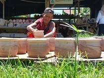 Kampung Gerabah Palembang, Warisan Leluhur yang Tetap Diburu Pasar