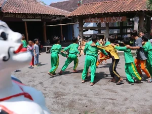 Kampung Lali Gadget Sidoarjo, Tempat Seru Kembali ke Alam