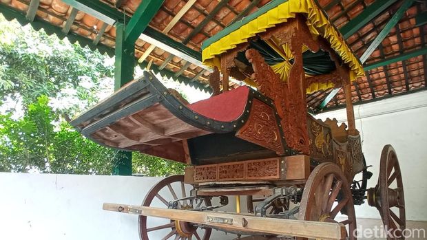 Kereta Ki Jurumudi di Keraton Kacirebonan