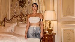 Kim Kardashian Potong Rambut, Makin Mirip Istri Kanye West