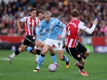 Tren Lemparan ke Kotak Penalti Ingatkan Haaland pada Sosok Ini