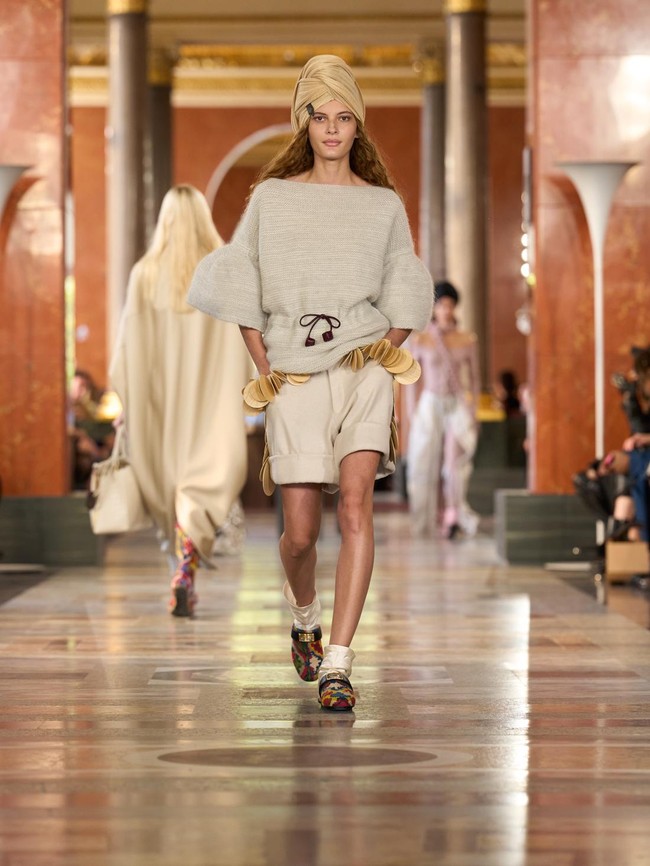Foto: Koleksi Louis Vuitton Spring 2026, Ekspresi Intim Kebebasan Pribadi