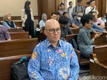 Video: Eks Dirut PT Taspen Kosasih Divonis 10 Tahun Penjara