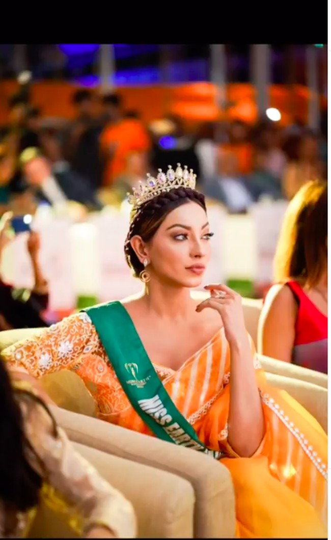 Meghna Alam merupakan Miss Earth 2020 yang sempat punya hubungan dengan mantan duta besar Arab untuk negaranya, Essa Yousef Al Duhailan. Hal tersebut menjadi kontroversi karena sang dubes diketahui masih memiliki istri.Foto: Instagram Meghna Alam
