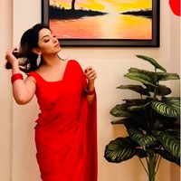 Skandal hubungan Meghna jadi semakin rumit pada April 2025. Wanita itu mengatakan petugas tiba-tiba datang ke rumahnya dengan dalih memeriksa akta kelahirannya dan menuduhnya memiliki narkoba.  Foto: Instagram Meghna Alam