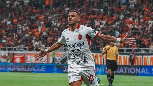 Mirza Mustafic absen selama 1-2 minggu karena pemulihan cedera dislokasi bahu saat jumpa Semen Padang dalam lanjutan Super League, 26 September lalu.