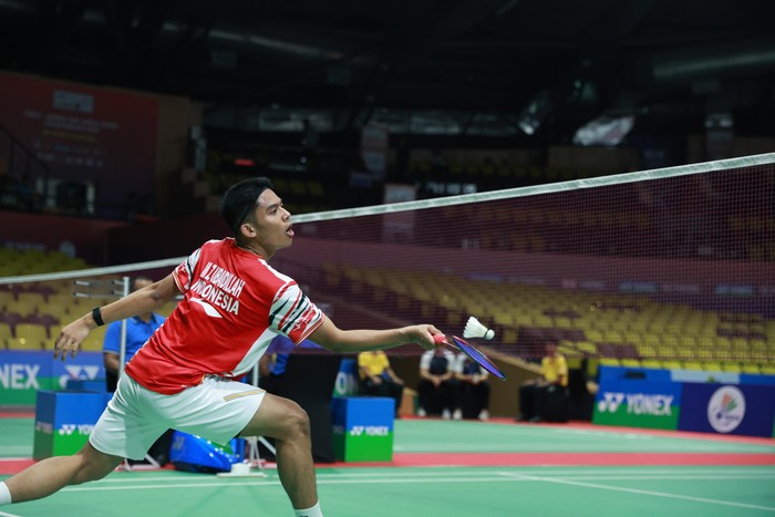Tim beregu campuran Indonesia memenangkan laga pertama melawan Filipina dalam Kejuaraan Dunia Junior 2025 pada 6 Oktober 2025. Mohammad Zaki Ubaidillah cs menang 2-0.