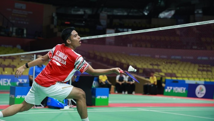 Tim beregu campuran Indonesia memenangkan laga pertama melawan Filipina dalam Kejuaraan Dunia Junior 2025 pada 6 Oktober 2025. Mohammad Zaki Ubaidillah cs menang 2-0.