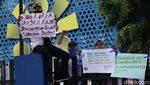Nasib Terkatung-katung, Calon PMI ke Korsel Demo Kementerian
