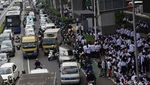 Nasib Terkatung-katung, Calon PMI ke Korsel Demo Kementerian