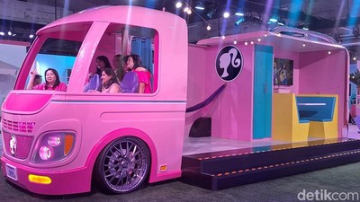 10 Spot Instagramable di World of Barbie Agora Mall, Ada Camper Van Ikonik