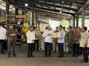Jaksa Agung Serahkan 6 Smelter Rampasan Korupsi Rp 300 T ke Wamenkeu