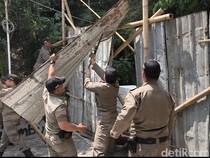 Satpol PP Ultimatum Ari Pemblokade Jalan Perumahan di Semarang